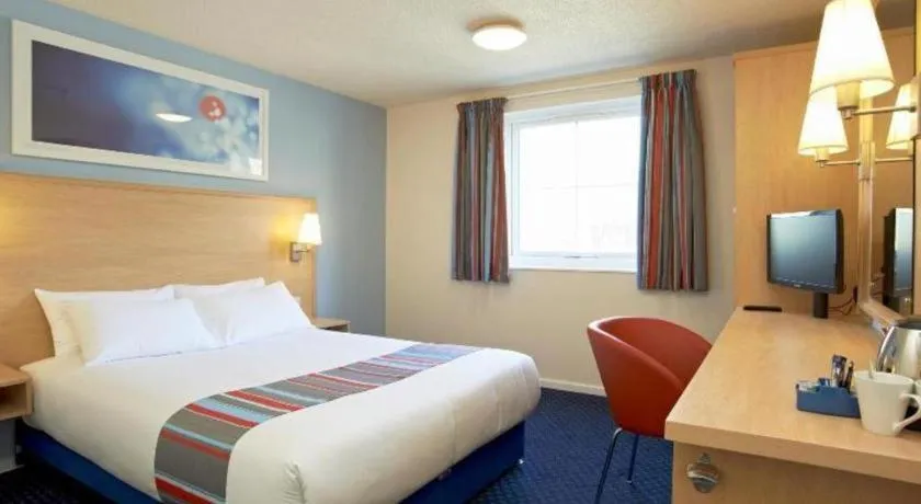 Bed in Travelodge Toddington M1 Southbound
