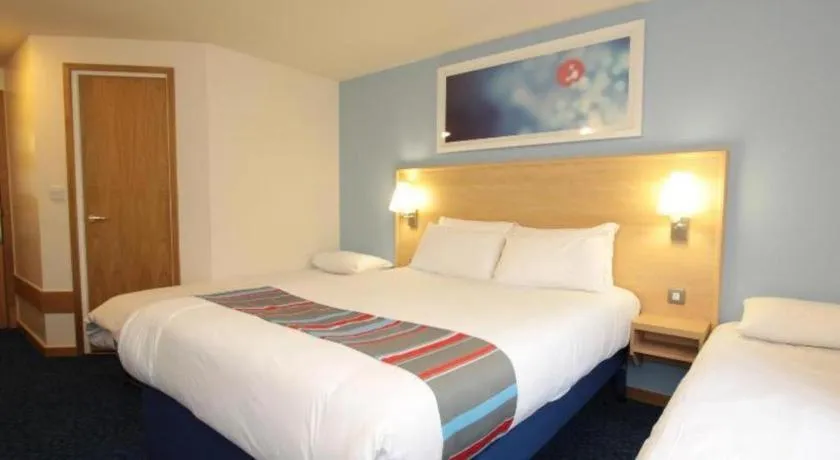 Bed in Travelodge Toddington M1 Southbound