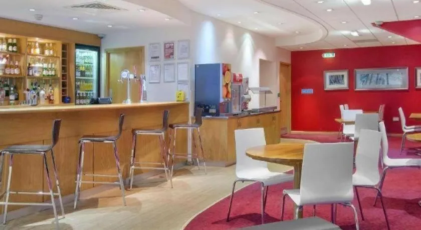 Travelodge Birmingham Central Broadway Plaza