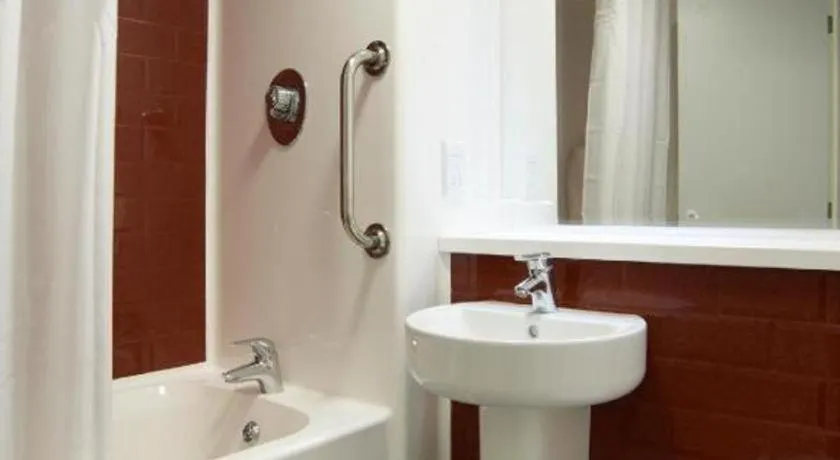 Travelodge Birmingham Central Newhall Street