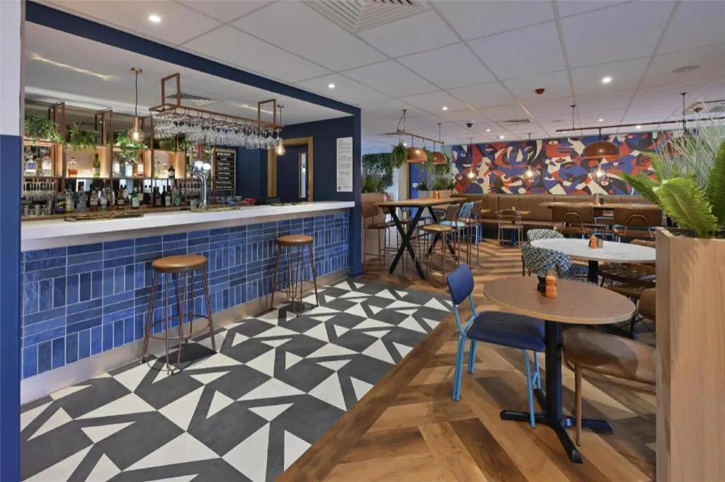 Travelodge Sunbury M3