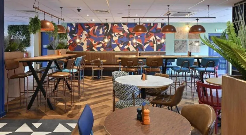 Travelodge Sunbury M3