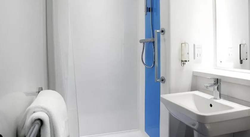 Travelodge Newcastle Whitemare Pool