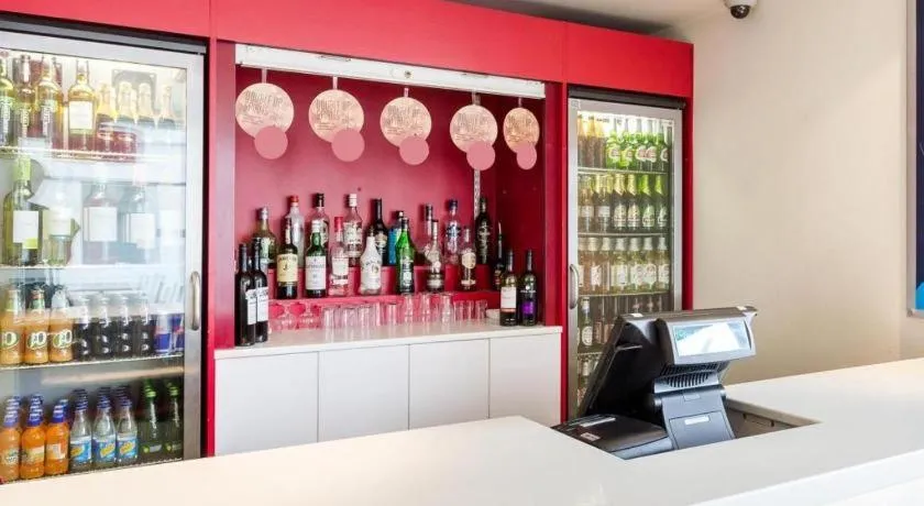 Travelodge Farnborough Central