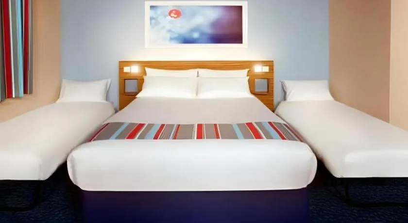 Bed in Travelodge Crewe Barthomley