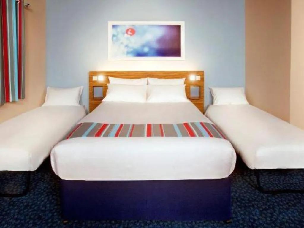 Bed in Travelodge Birmingham Yardley