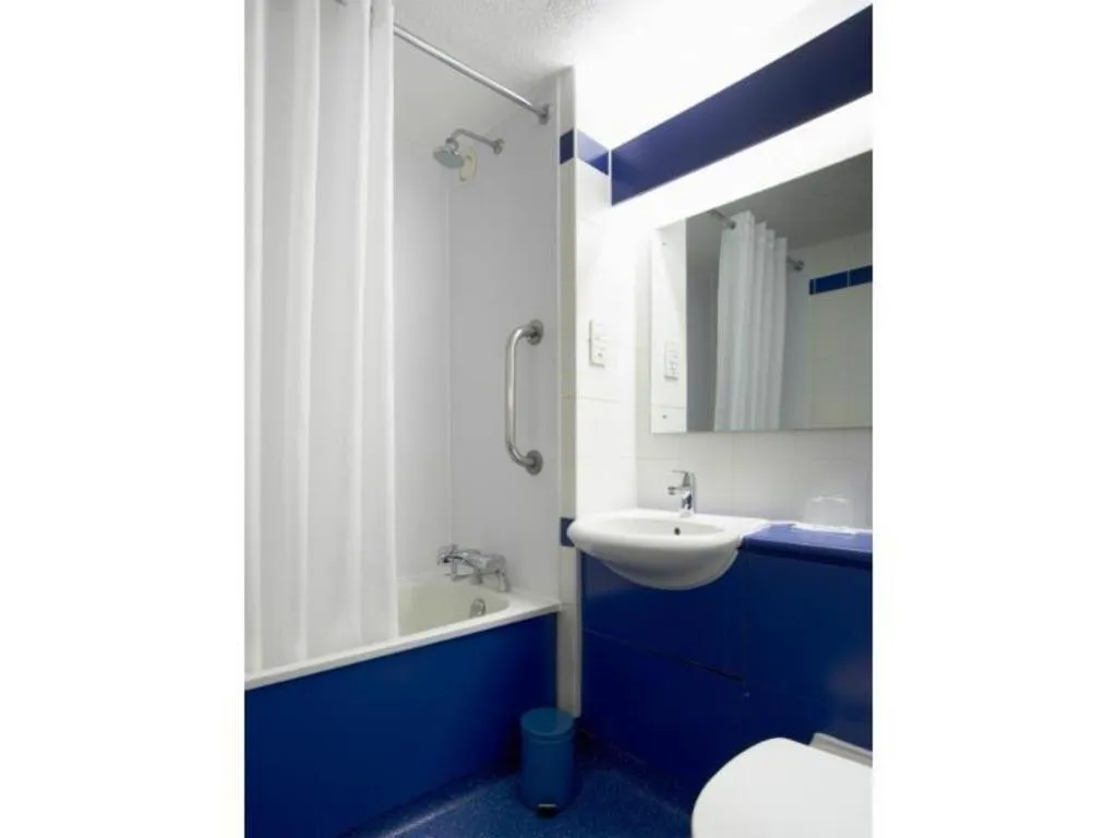 Travelodge Shrewsbury Battlefield