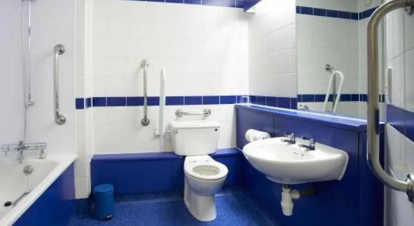 Travelodge Shrewsbury Battlefield