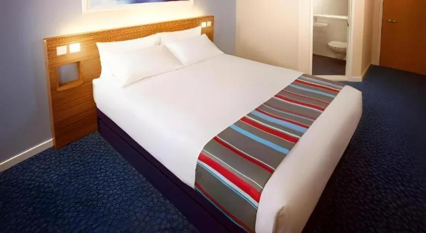 Bed in Travelodge Wellingborough Rushden