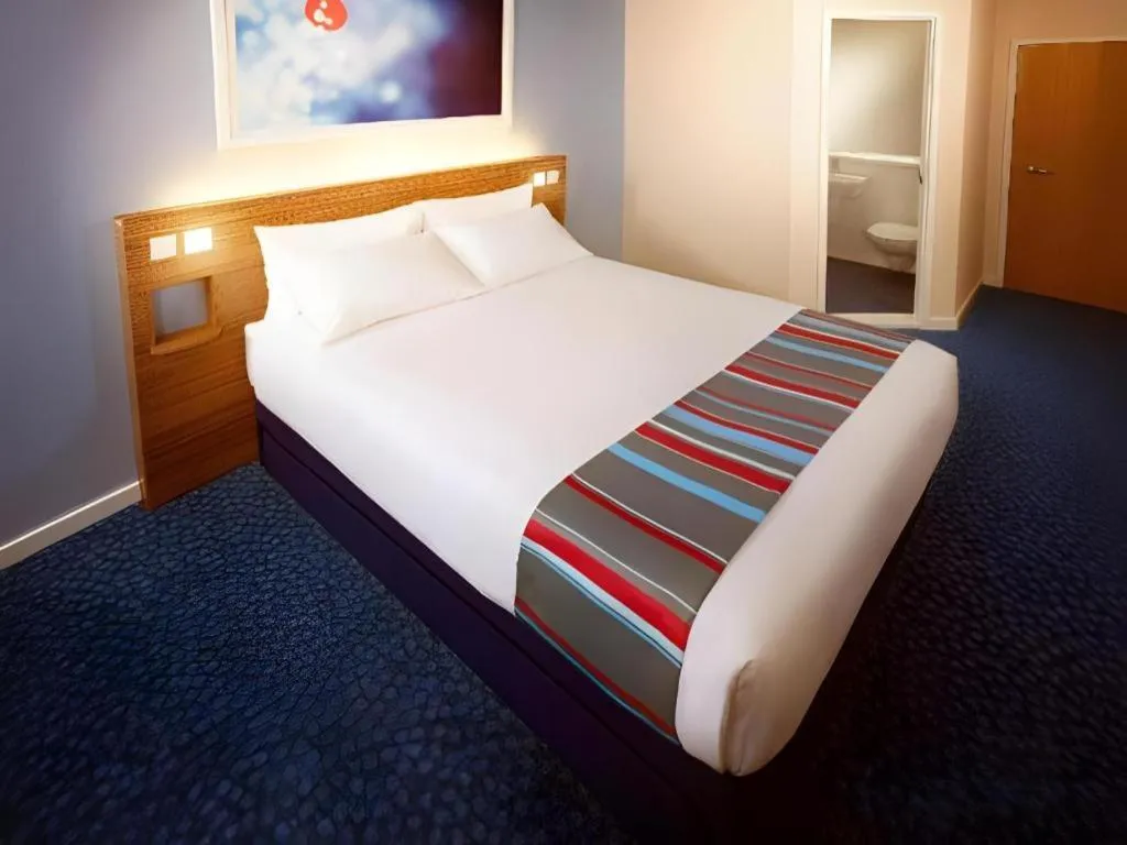 Bed in Travelodge Wellingborough Rushden
