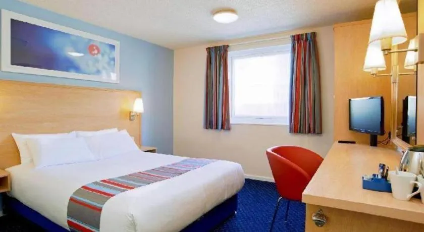 Bed in Travelodge St Austell