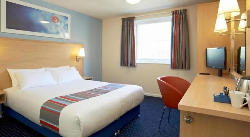 Bed in Travelodge Ipswich Beacon Hill