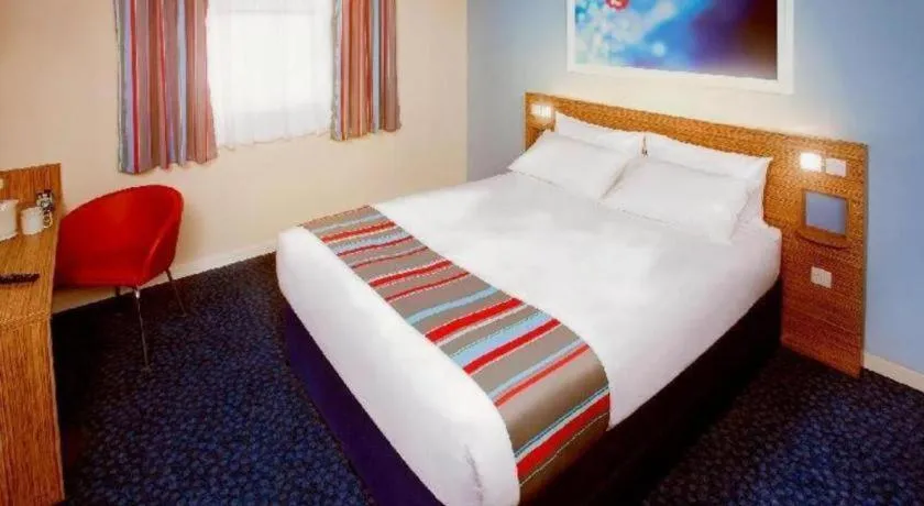 Bed in Travelodge Saltash