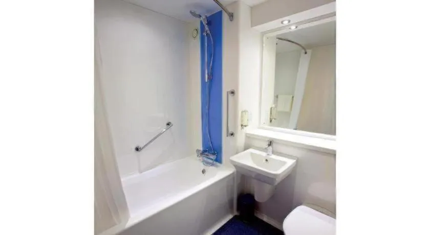 Travelodge Medway M2