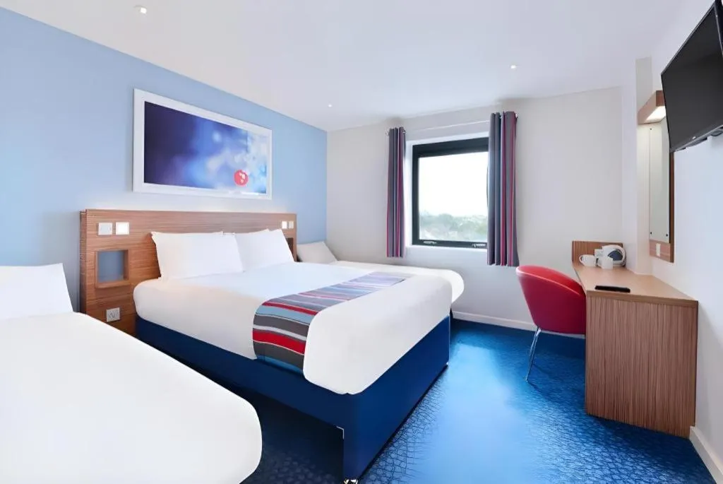 Bed in Travelodge Okehampton Whiddon Down