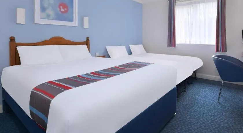 Bed in Travelodge Cardiff Airport
