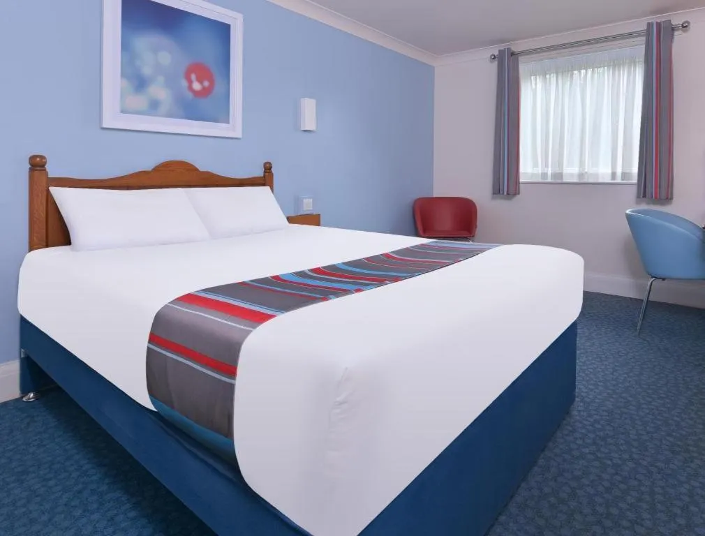 Bed in Travelodge Cardiff Airport