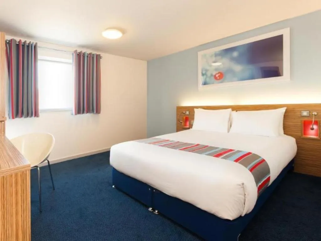 Bed in Travelodge Wadebridge