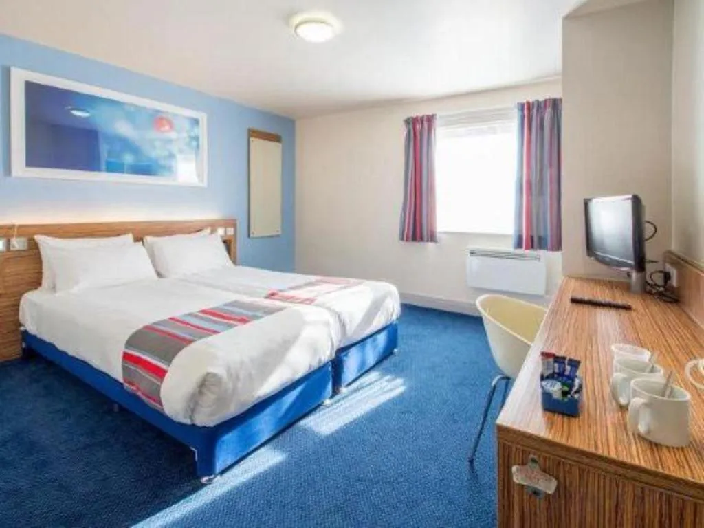 Bed in Travelodge Bodmin Roche