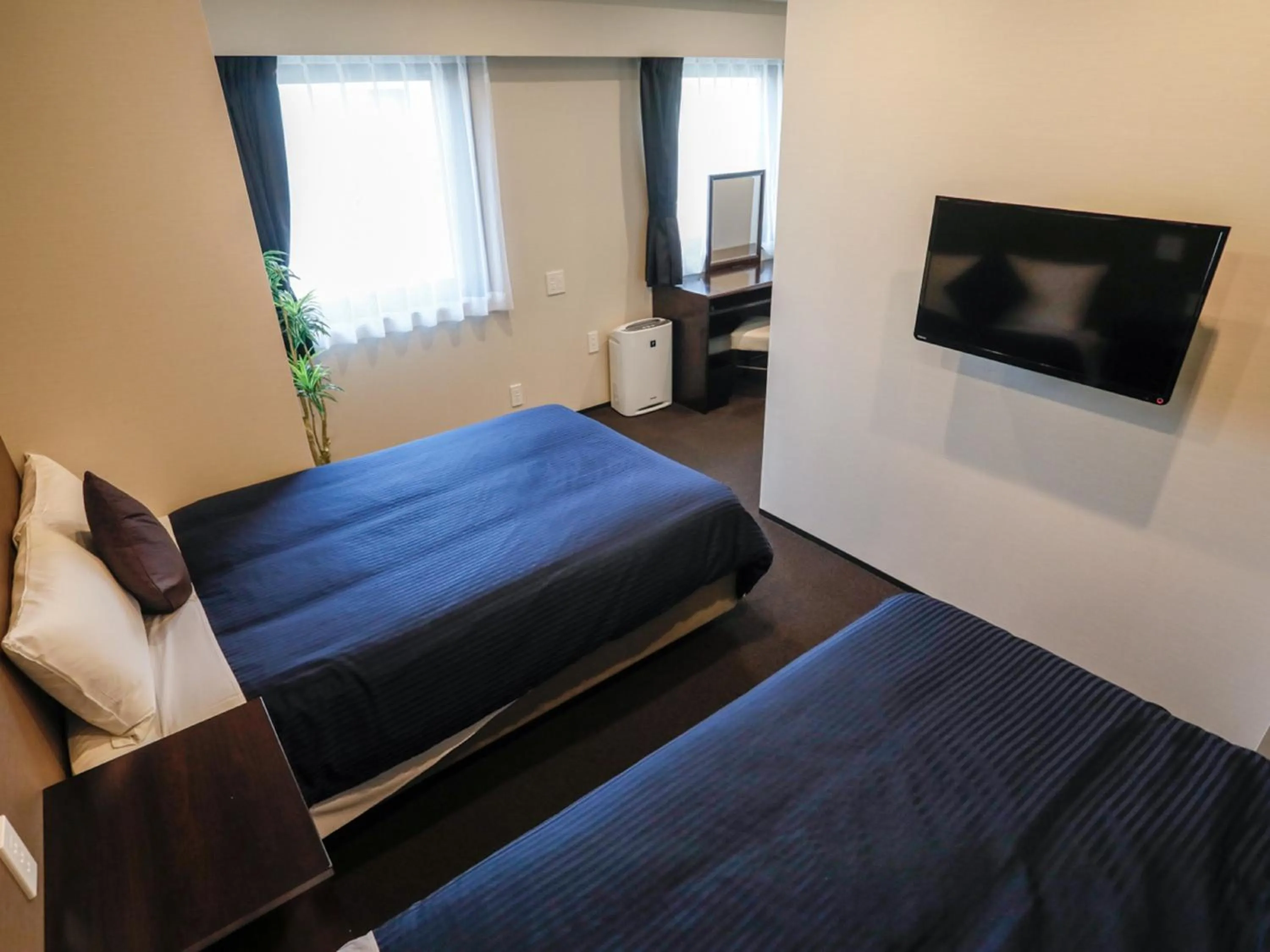 Bed in HOTEL LiVEMAX Higashi Ginza