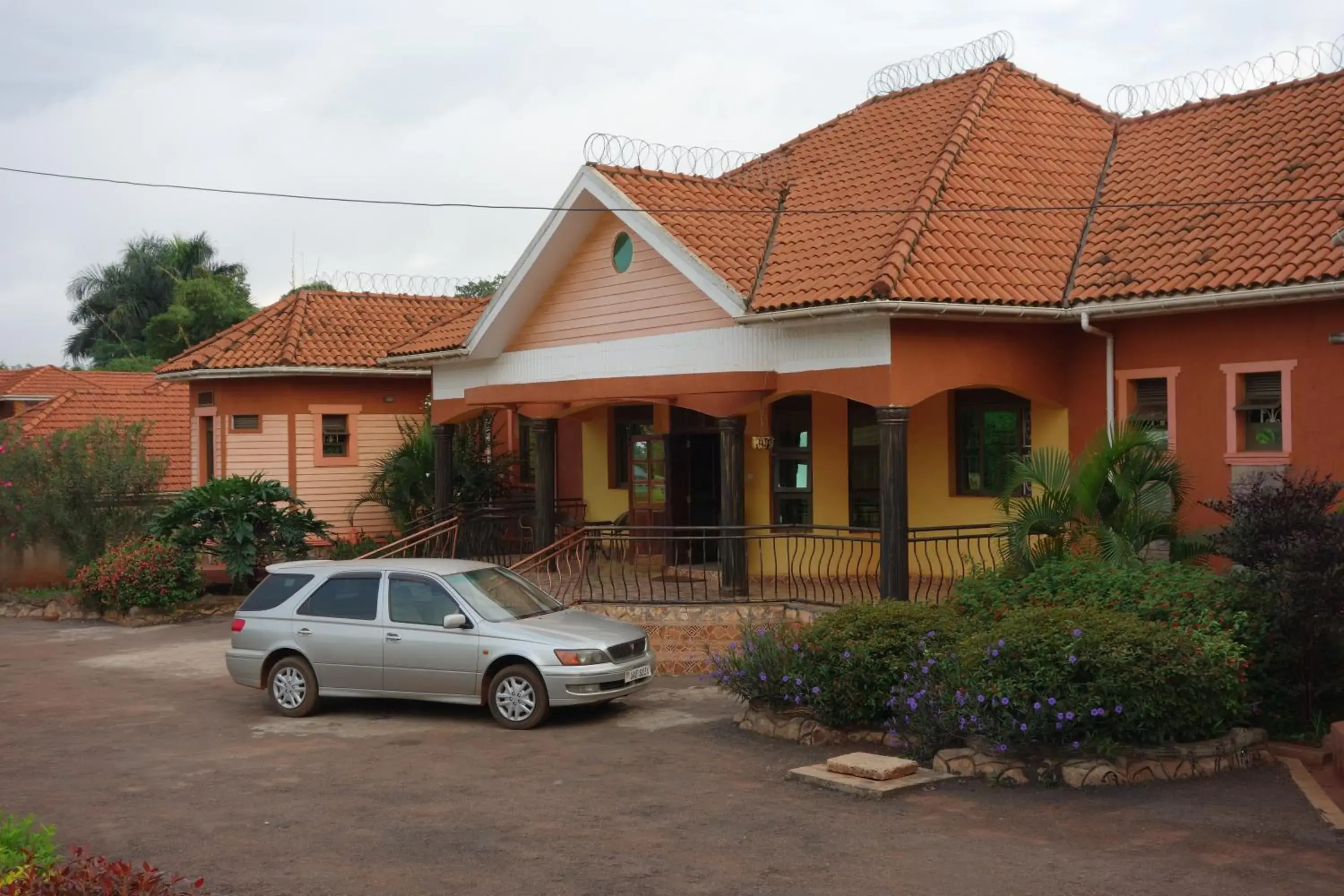 Facade/entrance in Impala Suites Facade/entrance in Impala Suites