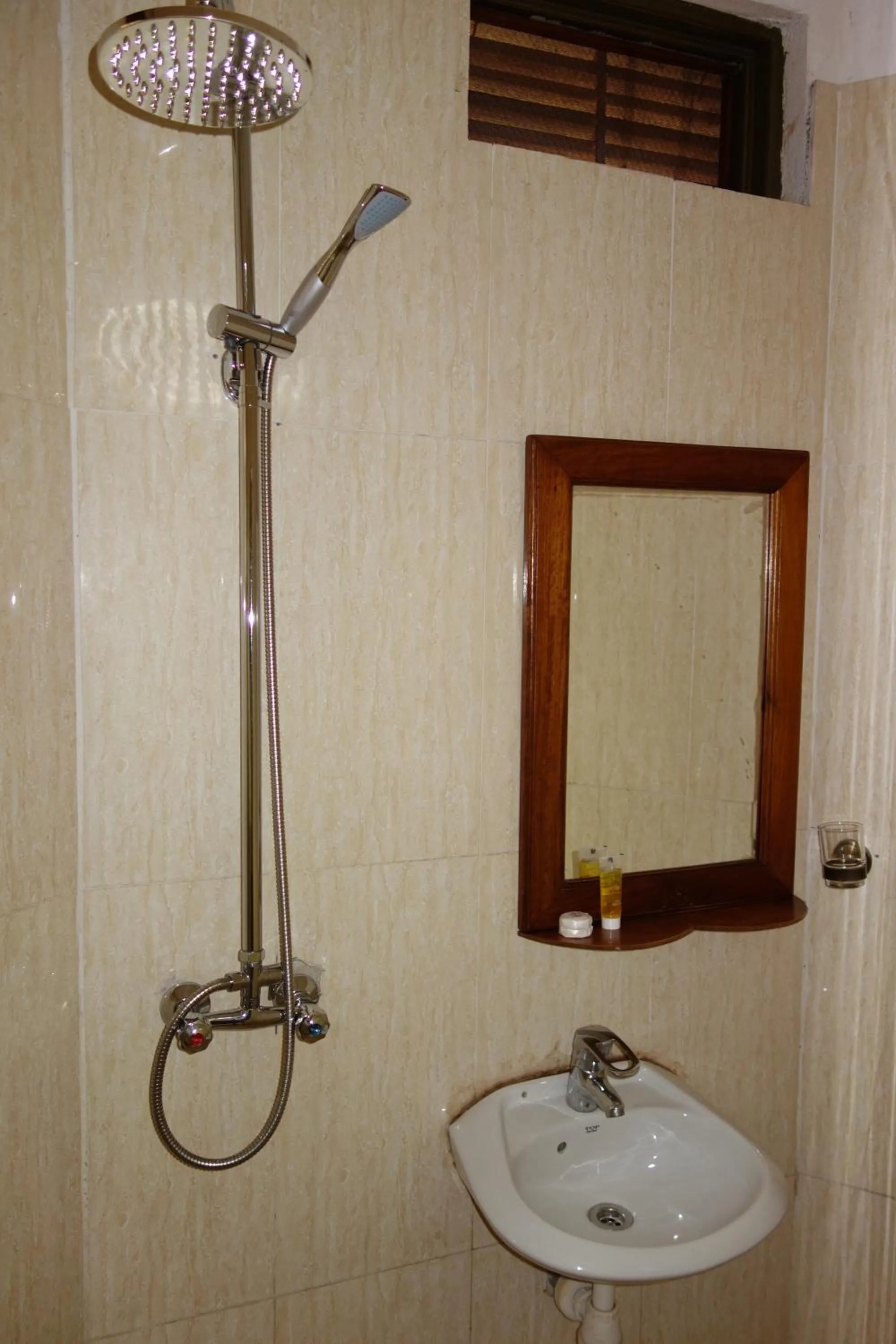 Shower in Impala Suites
