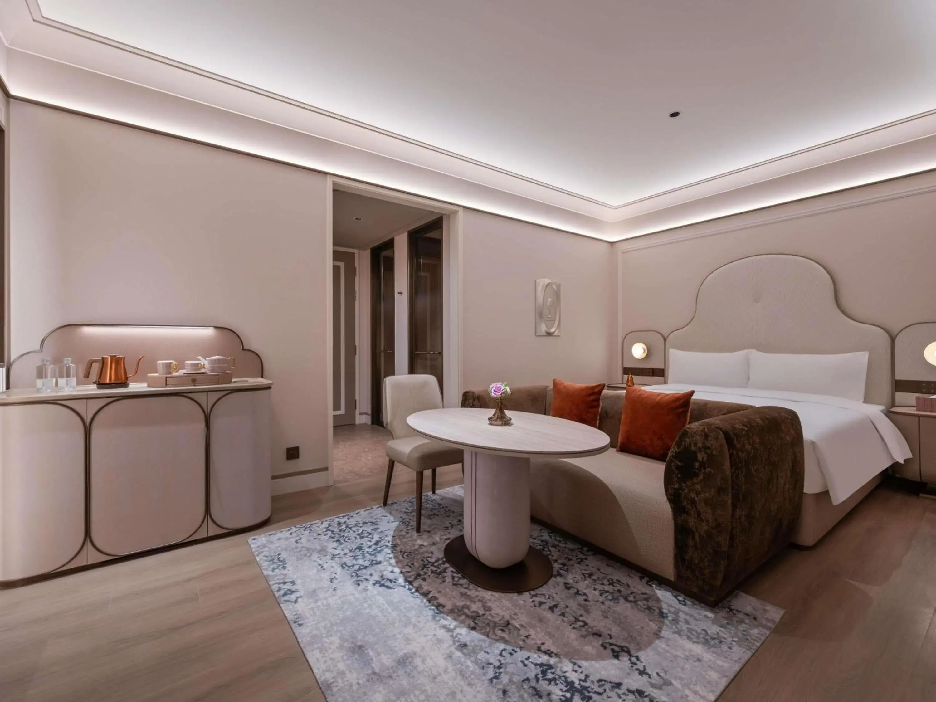 Executive King Room in Mercure Hangzhou West Lake Yuquan Executive King Room in Mercure Hangzhou West Lake Yuquan