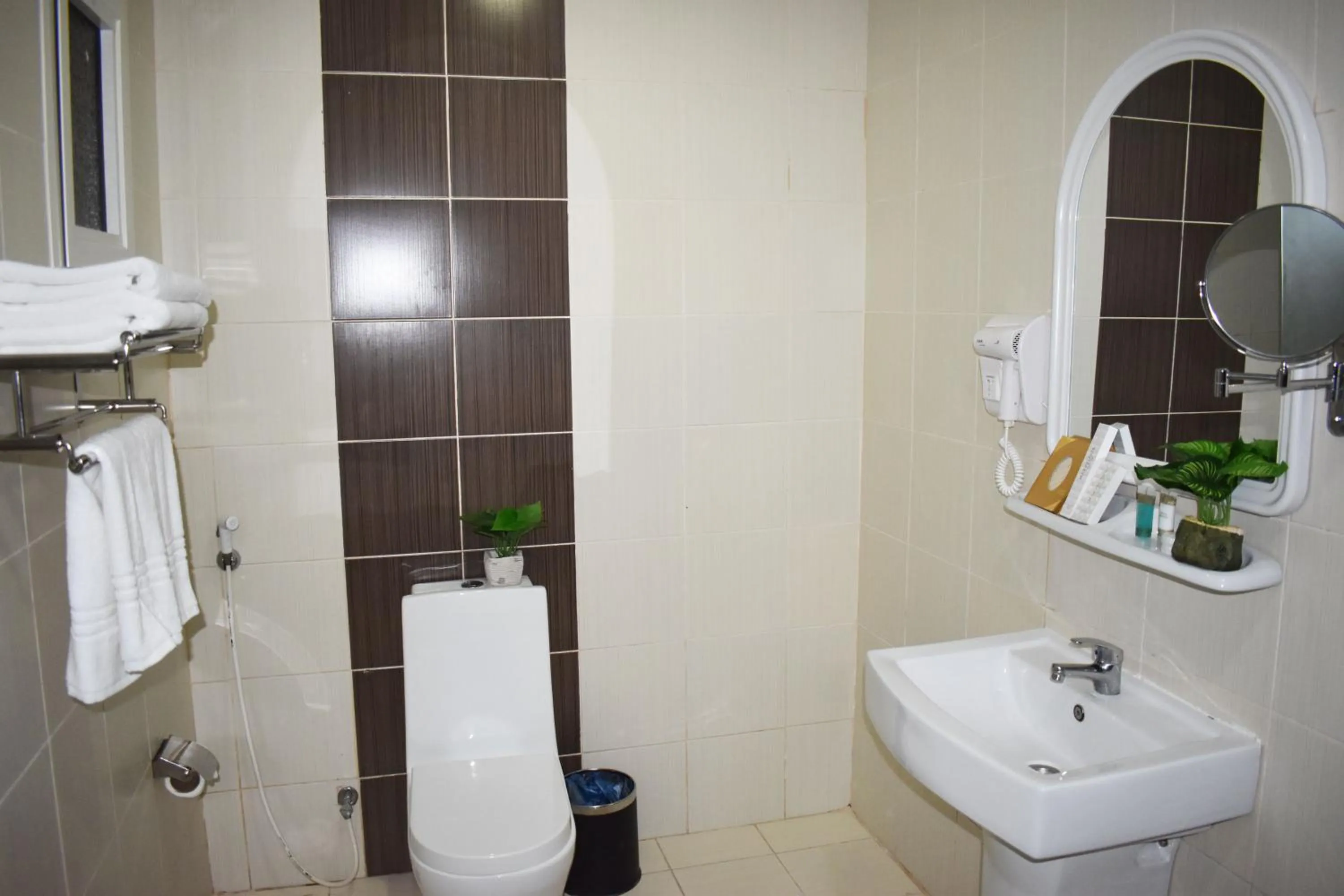 Bathroom in One to One