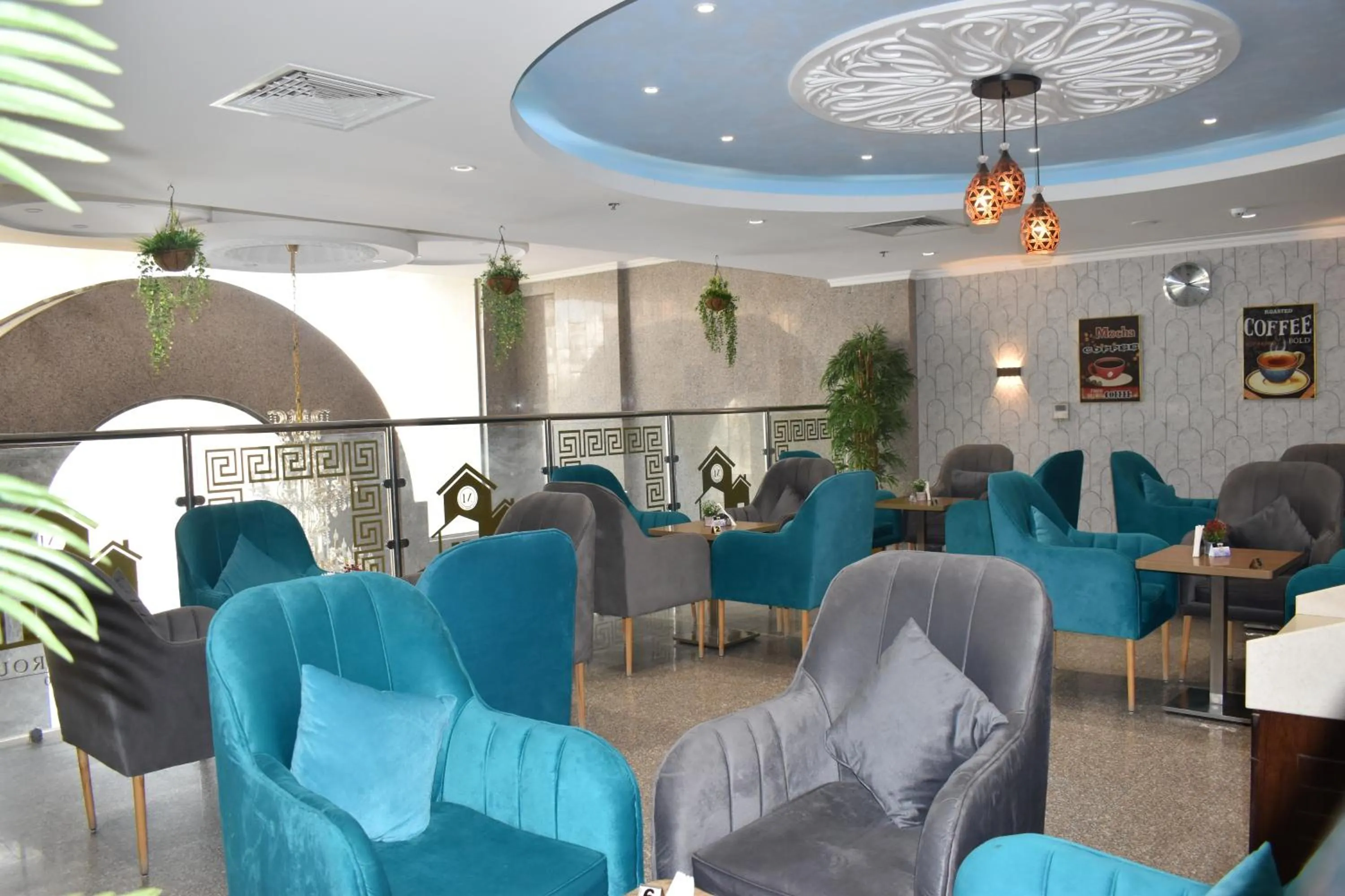 Lounge or bar in One to One