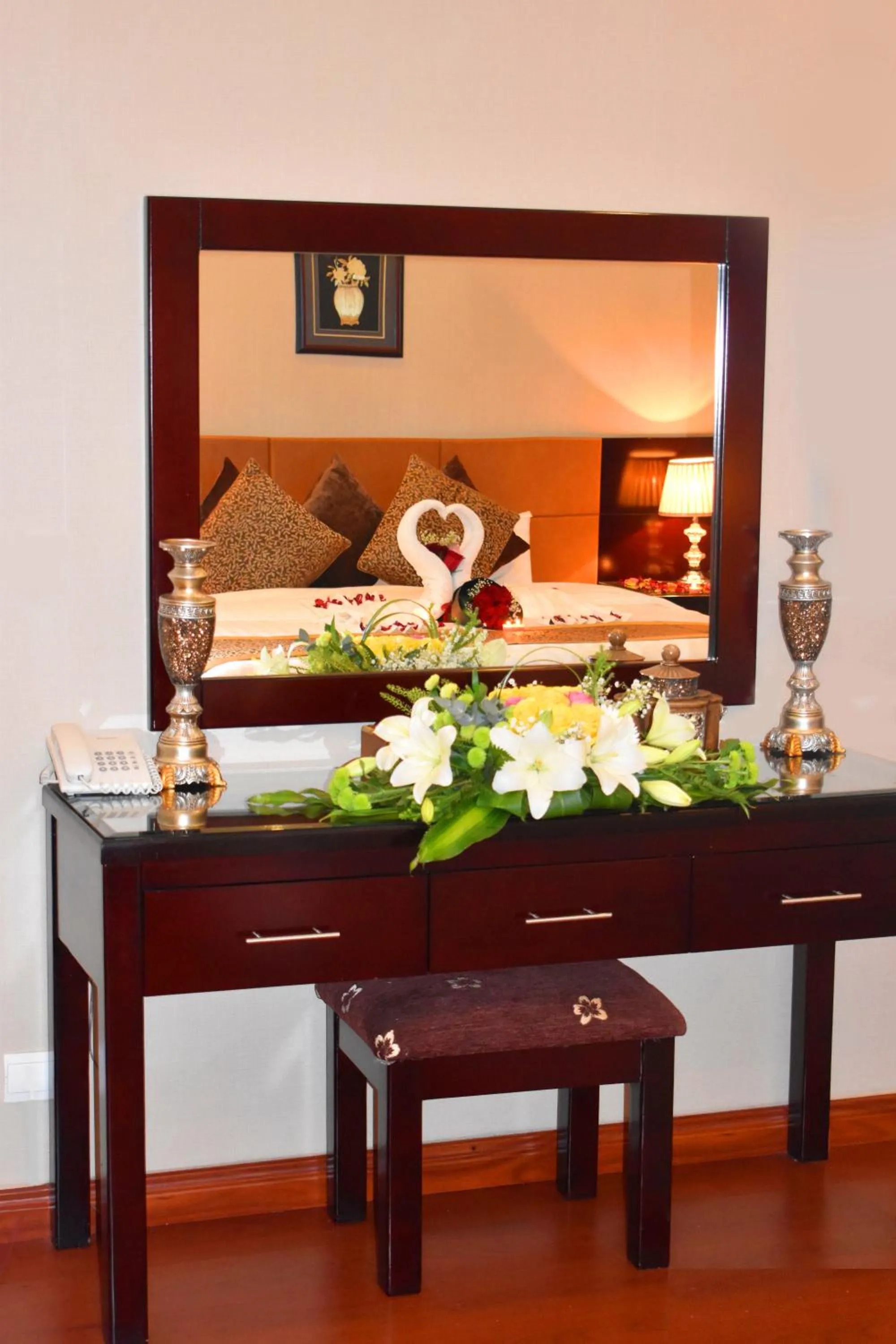 Decorative detail, Bed in One to One