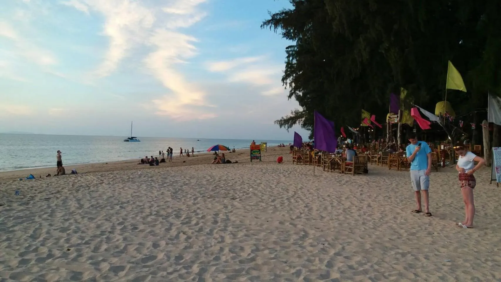 Beach in Lanta Long Beach Hostel