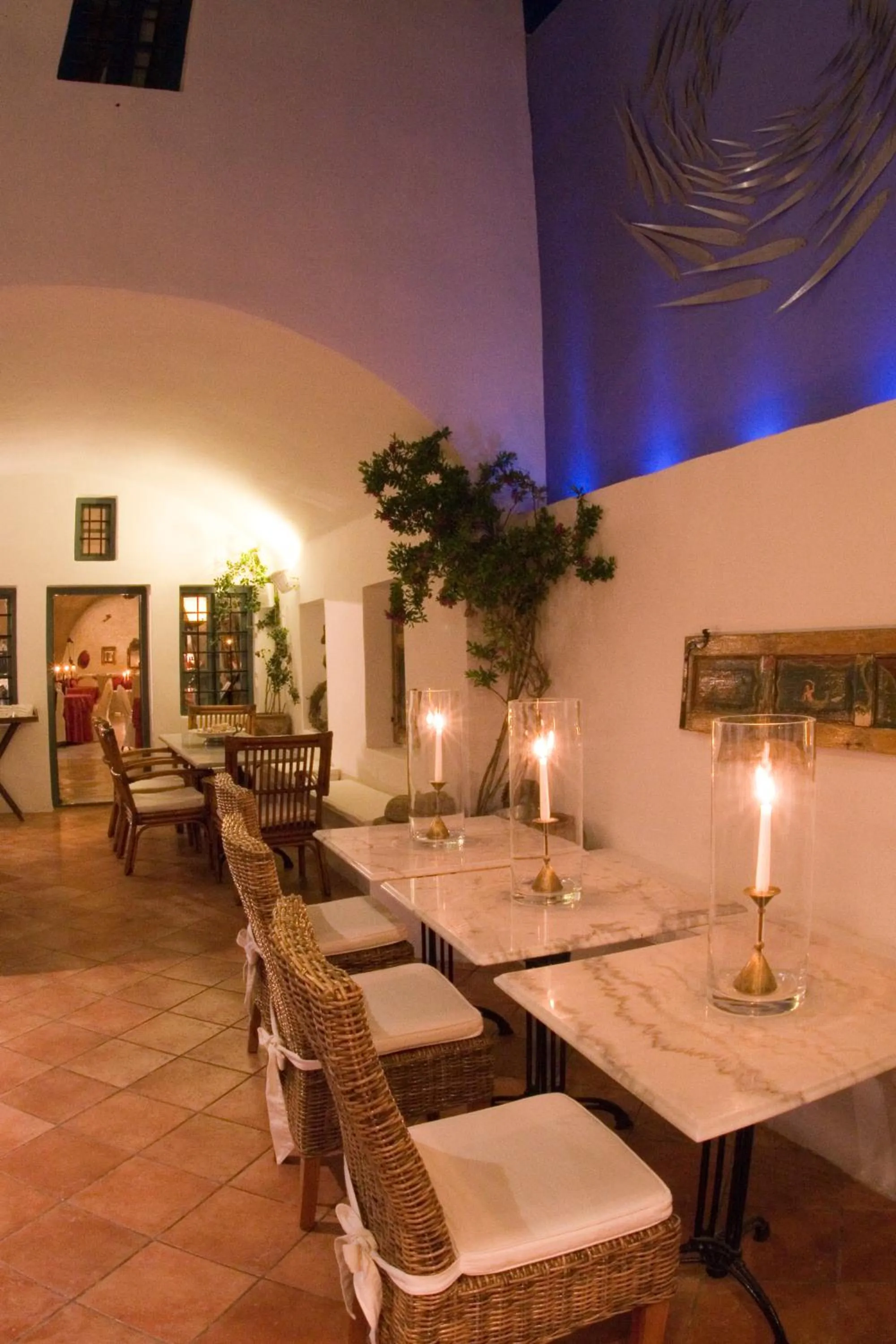 Restaurant/places to eat in Heliotopos