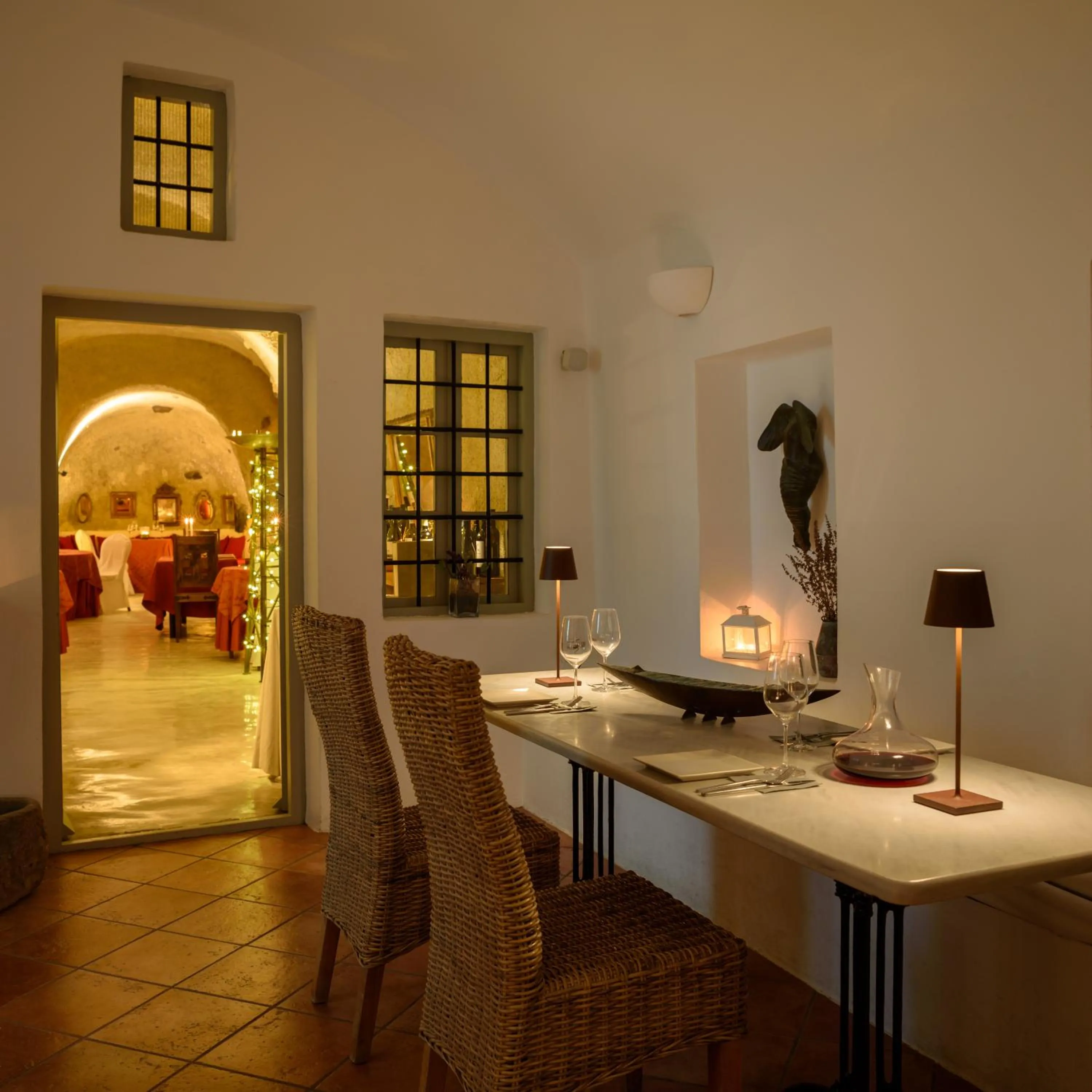 Restaurant/places to eat in Heliotopos