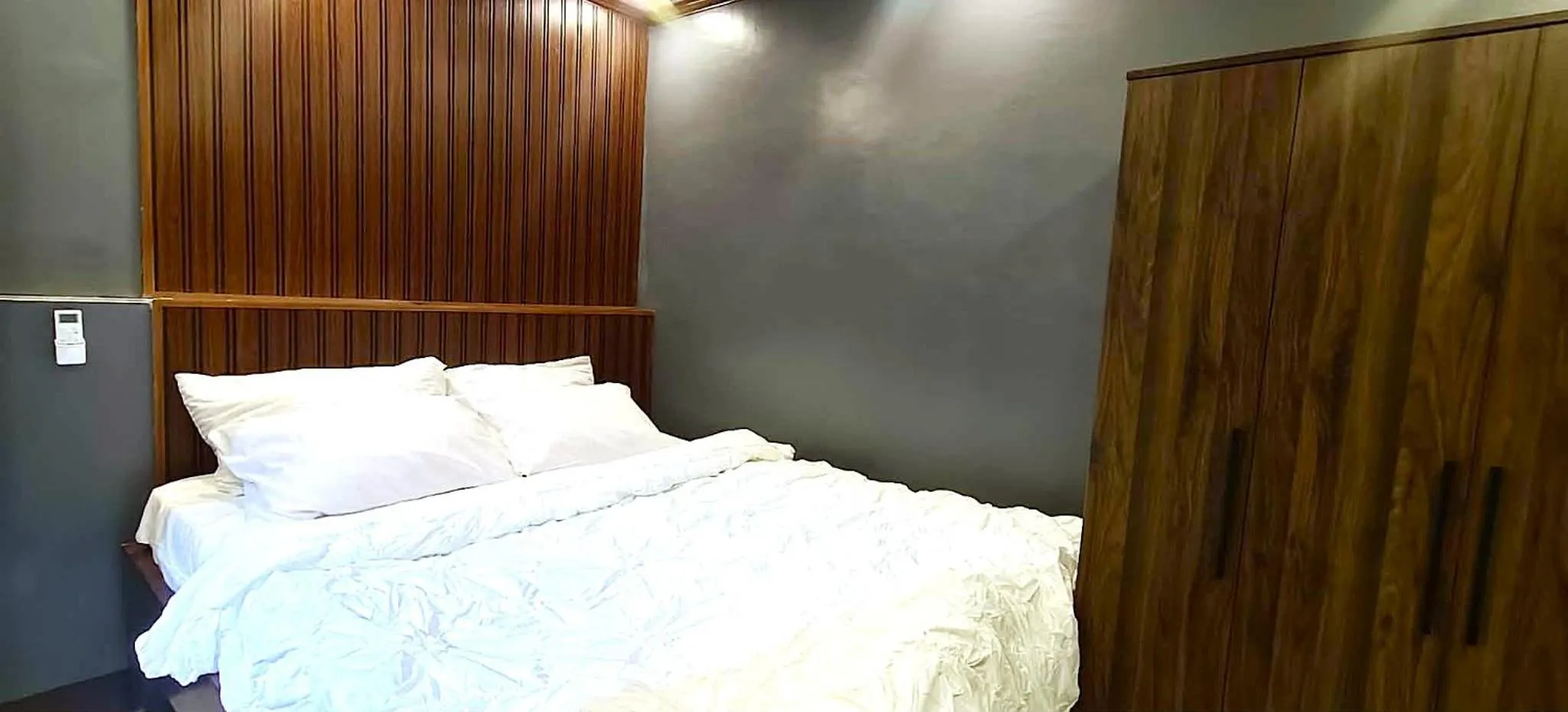 Bed in Gaea's Apartments