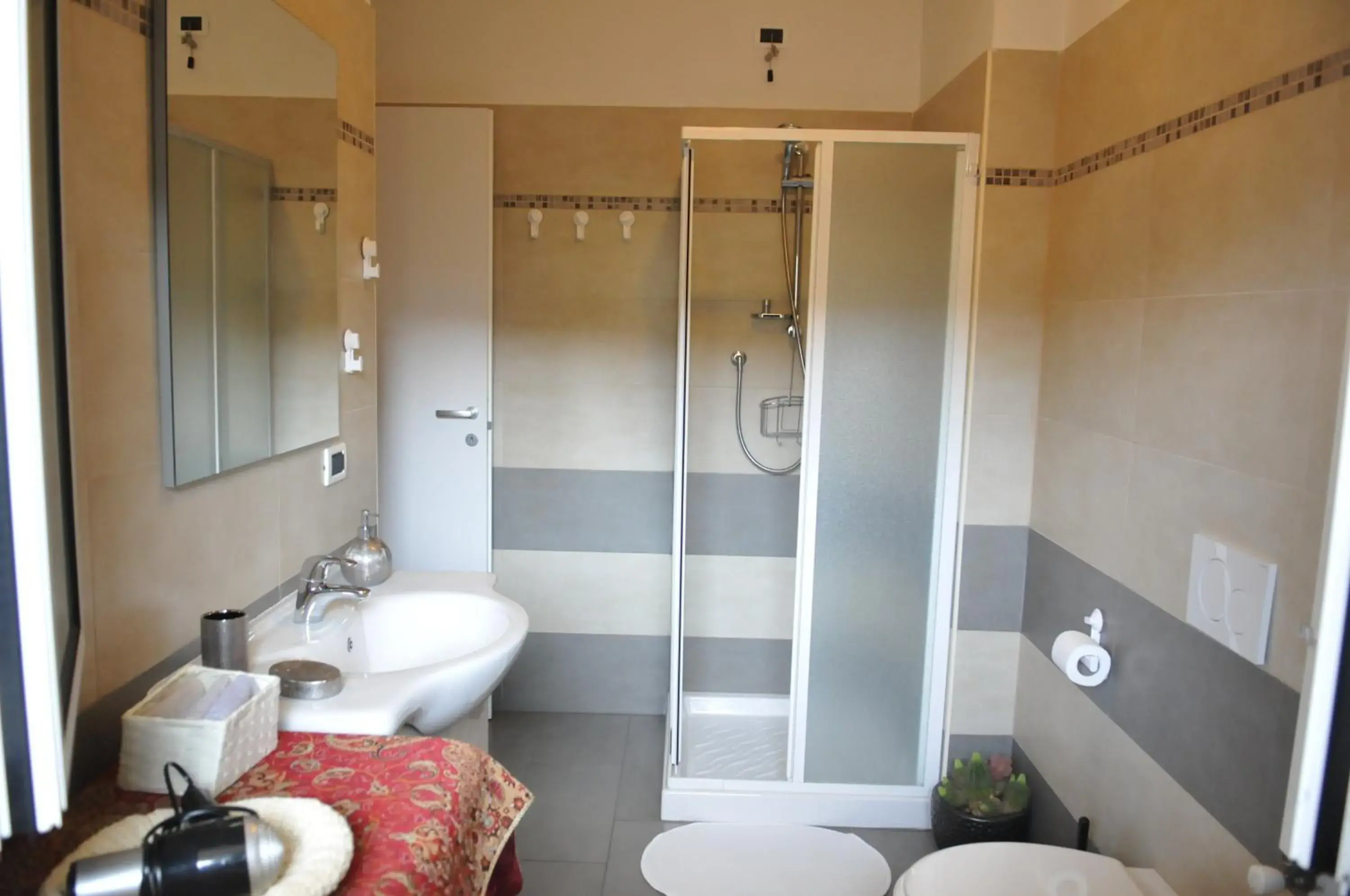 Triple Room with Private Bathroom in B&B San Vitale Triple Room with Private Bathroom in B&B San Vitale