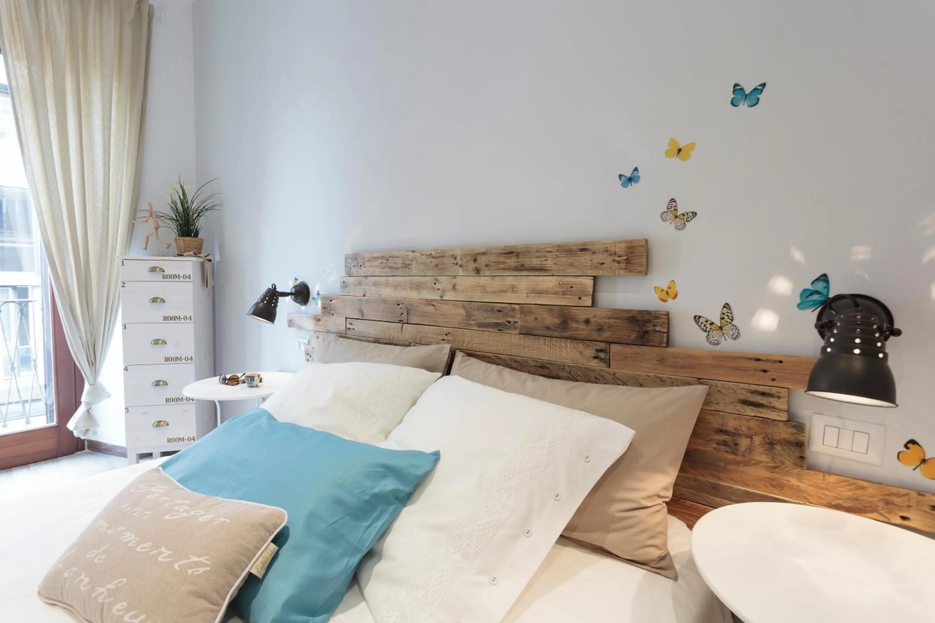 Decorative detail, Bed in Maison Coquette