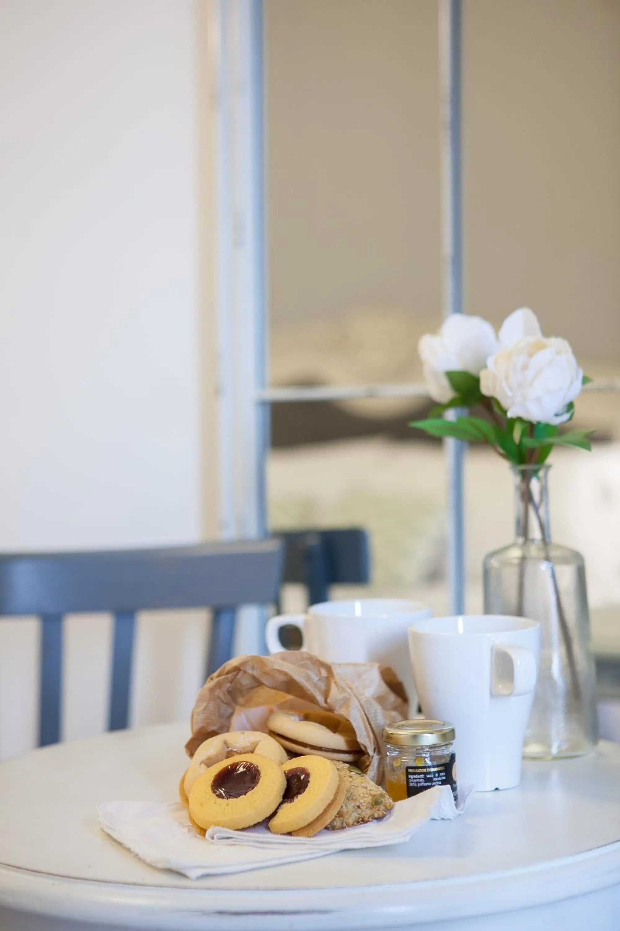 Food and drinks in Maison Coquette