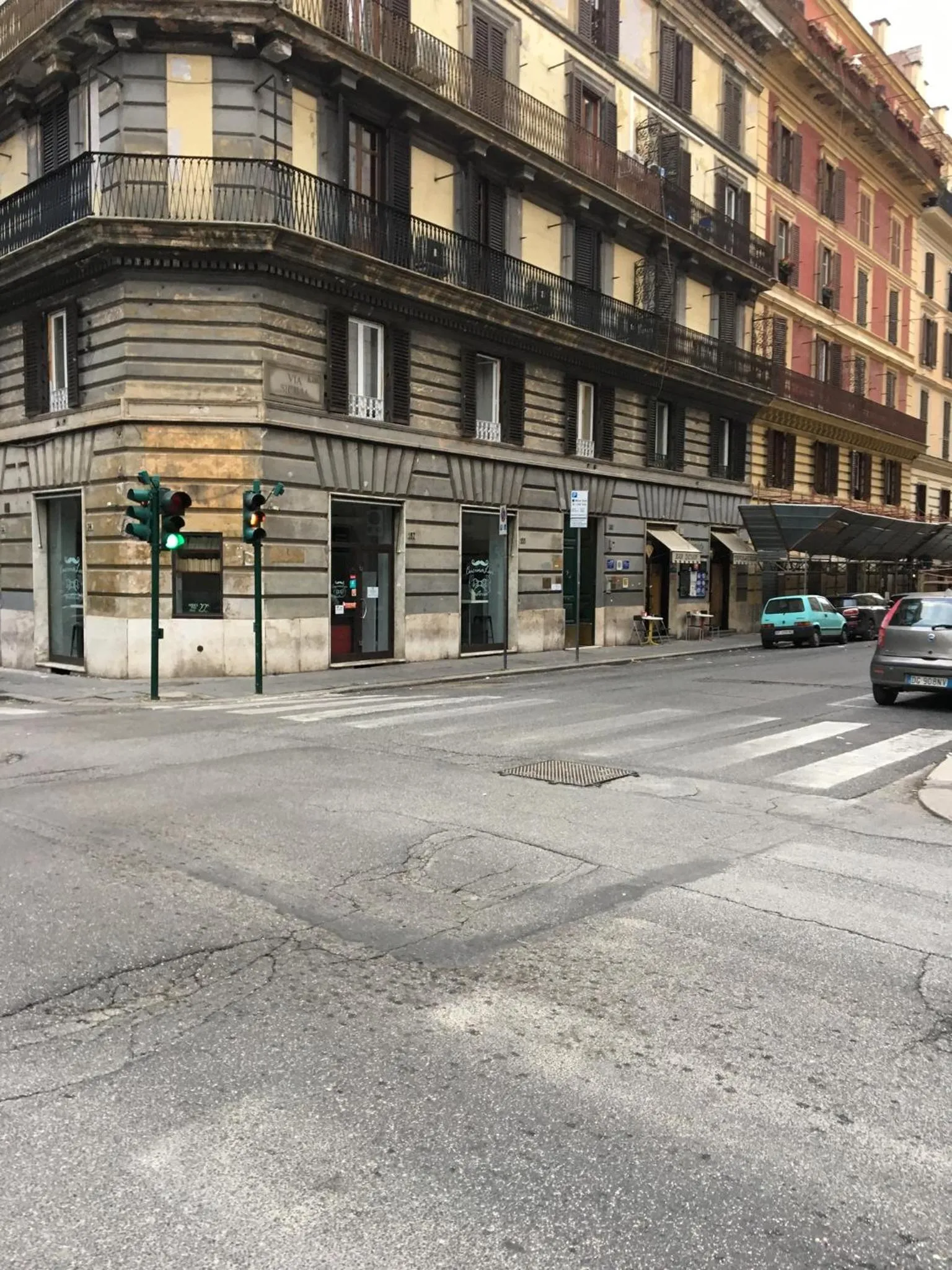 Facade/entrance in Maison Coquette