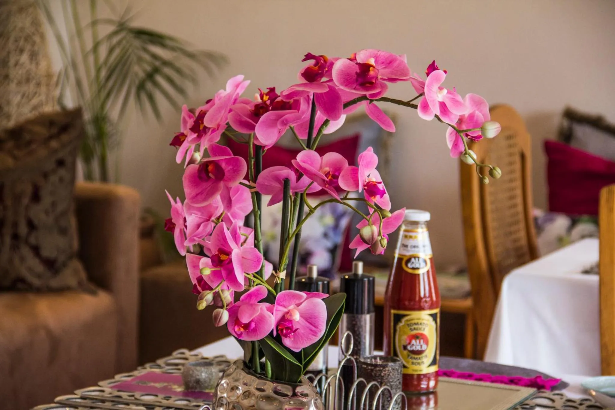 Breakfast in La Loggia Gateway Apartments