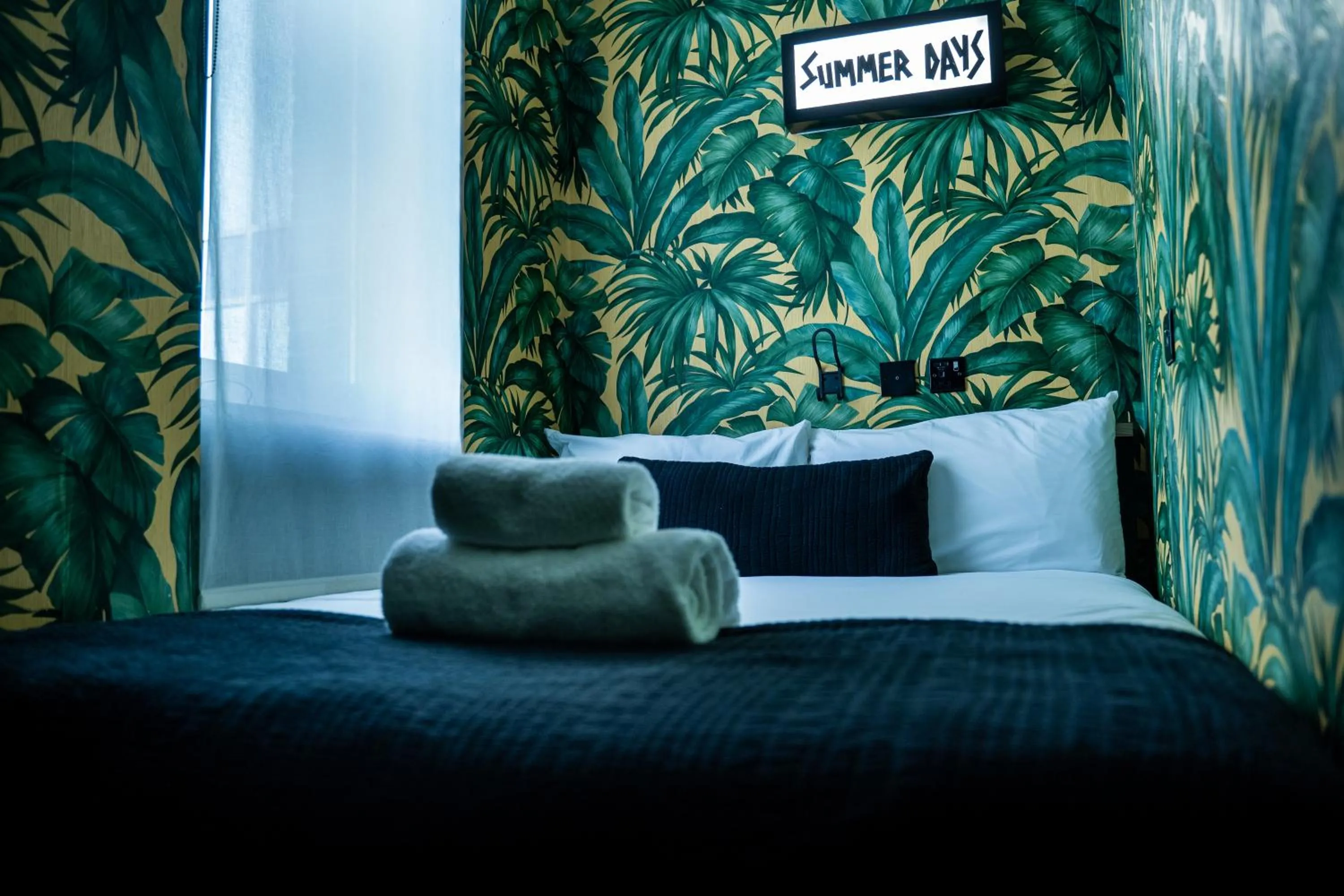 Photo of the whole room, Bed in Kip Hotel