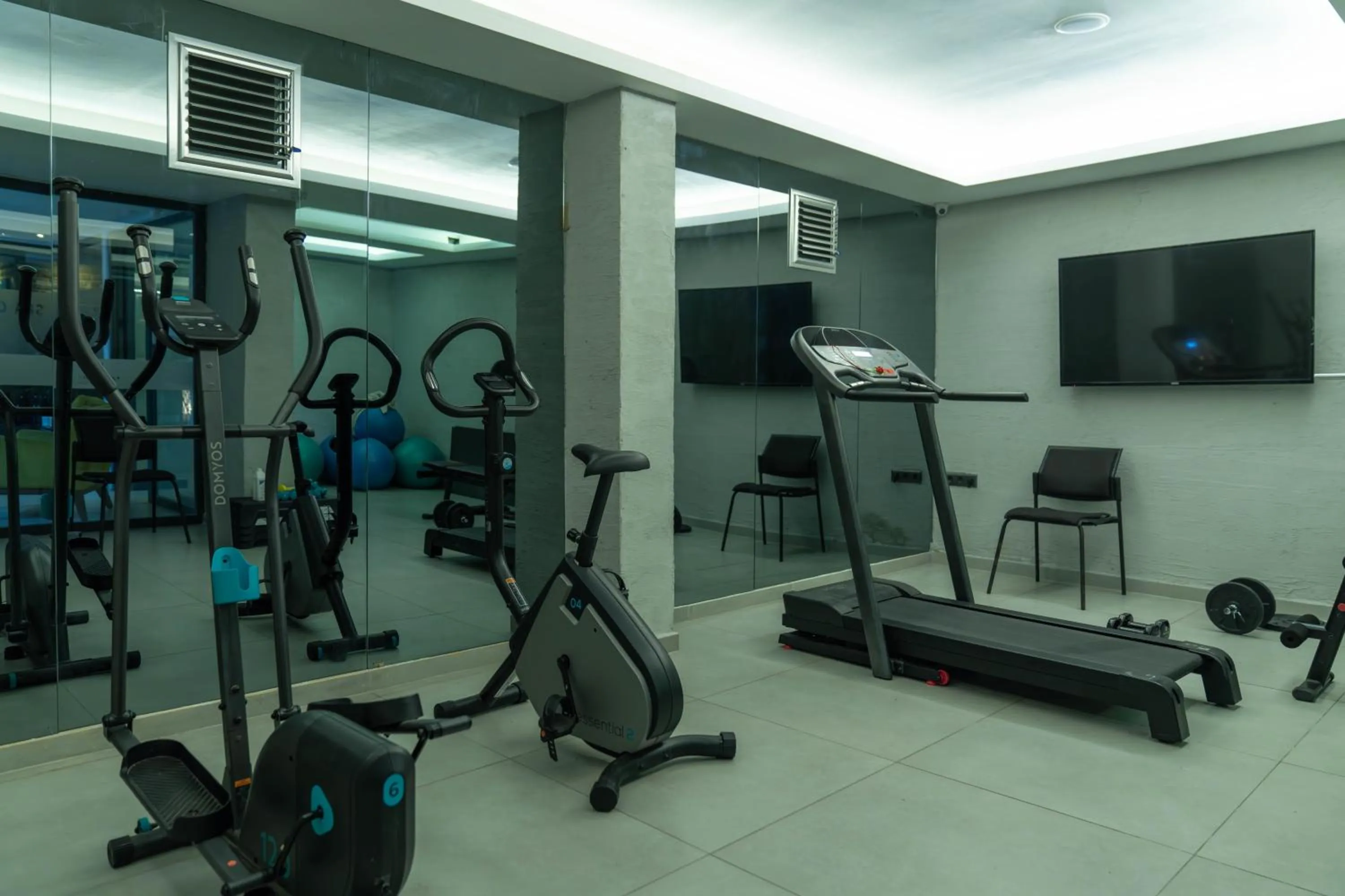 TV and multimedia in Laren Family Hotel & Spa - Boutique Class