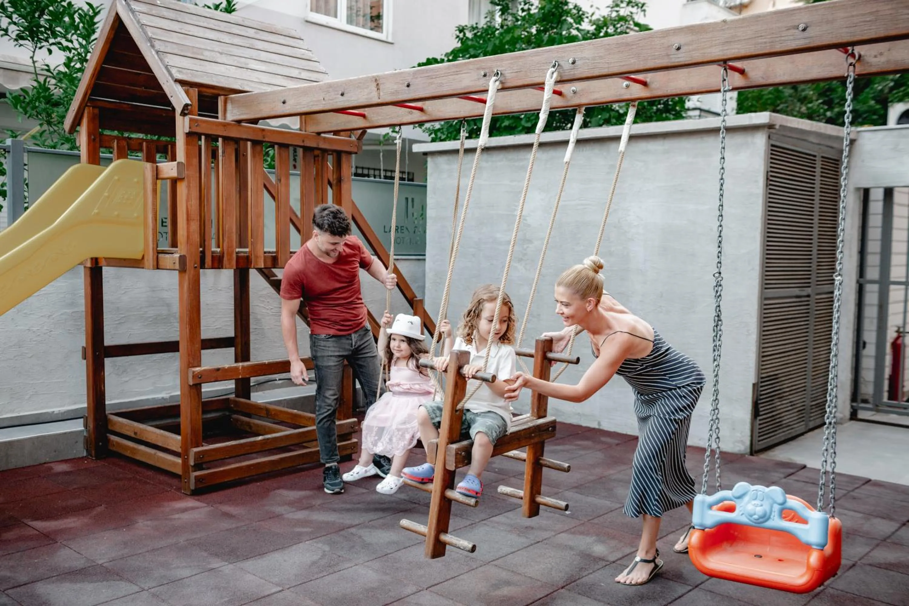 Patio in Laren Family Hotel & Spa - Boutique Class