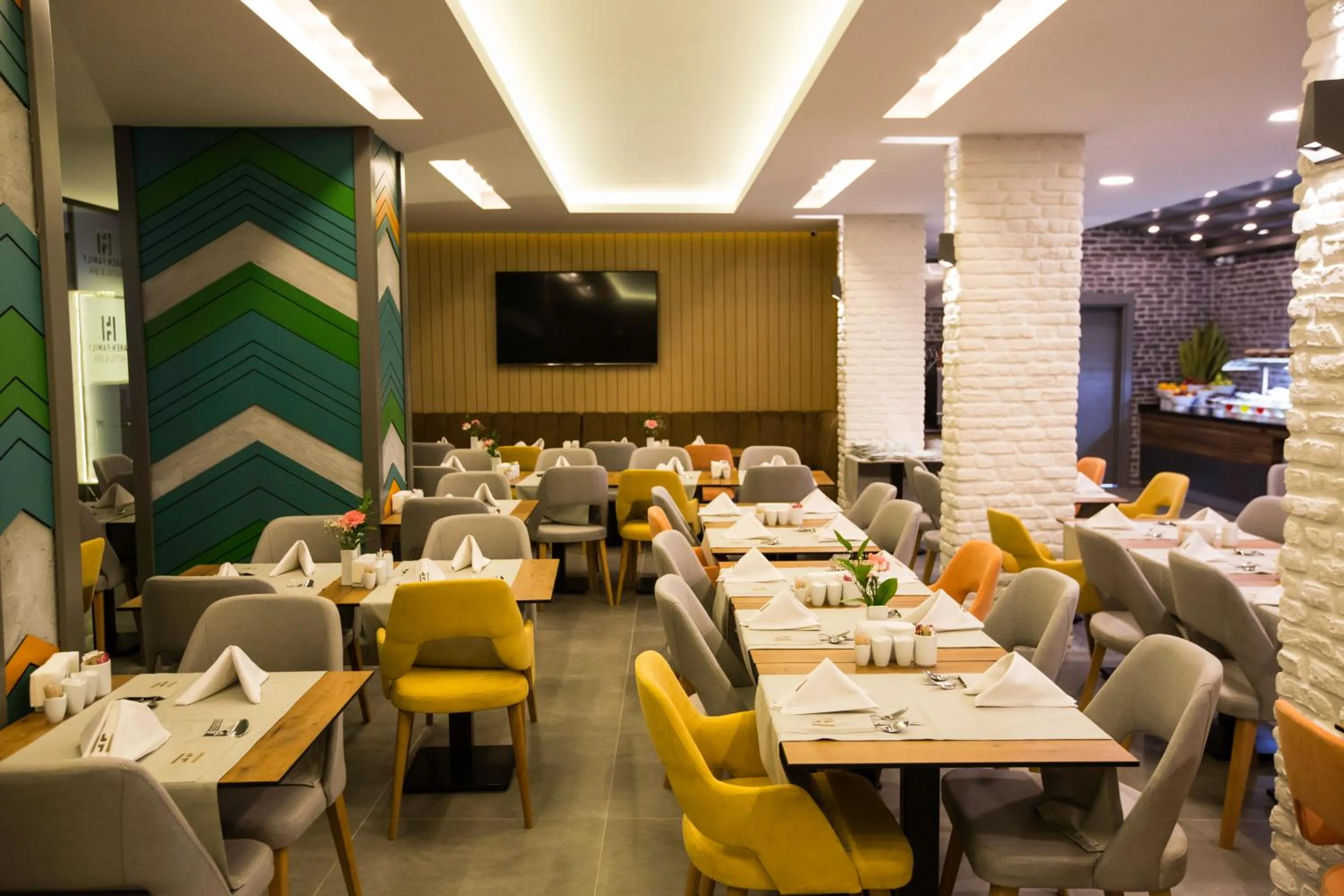 Restaurant/places to eat in Laren Family Hotel & Spa - Boutique Class