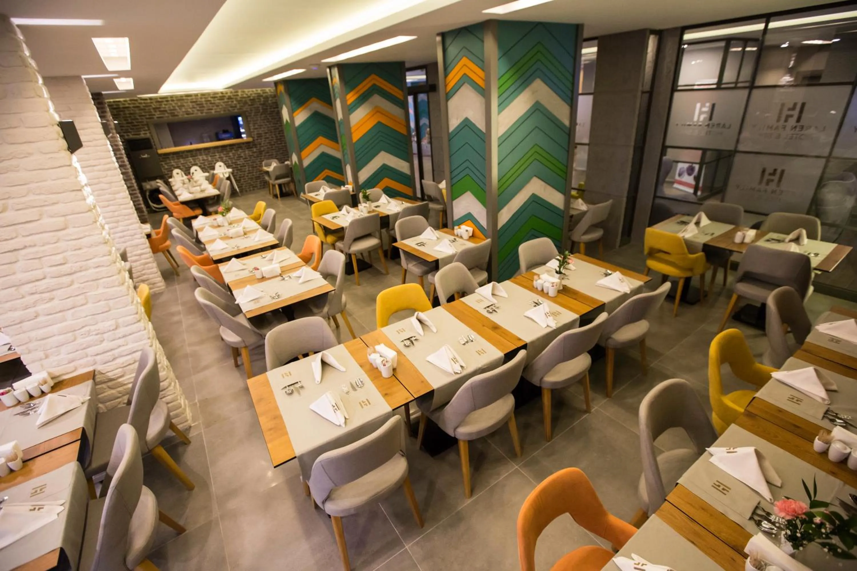 Restaurant/places to eat in Laren Family Hotel & Spa - Boutique Class