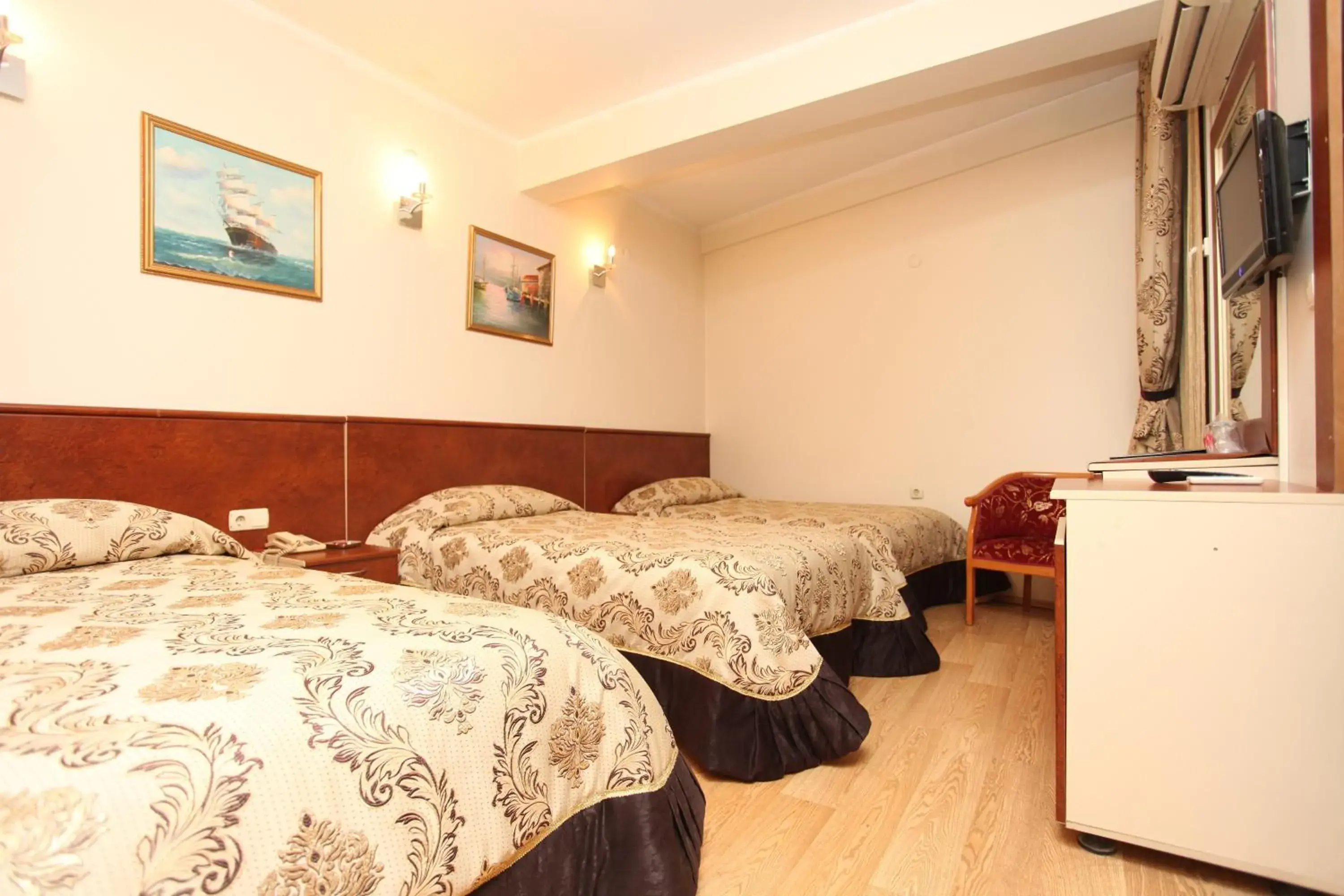 Bed in Turvan Hotel Bed in Turvan Hotel