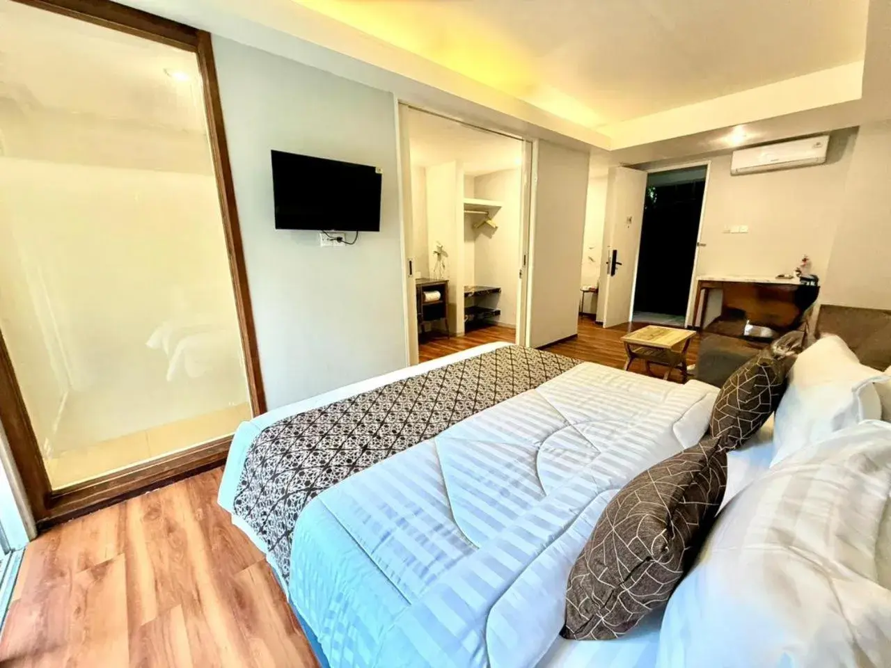 Deluxe Room in Dealton Hotel Sanur Deluxe Room in Dealton Hotel Sanur