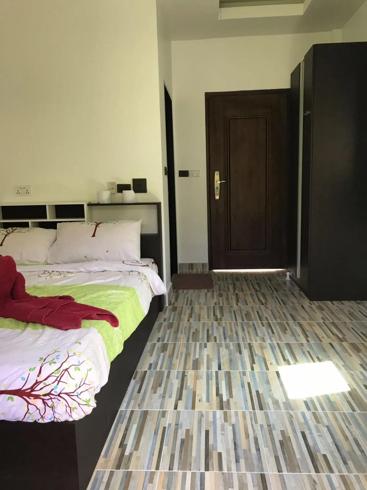 Photo of the whole room, Bed in Yuyu Golden Beach