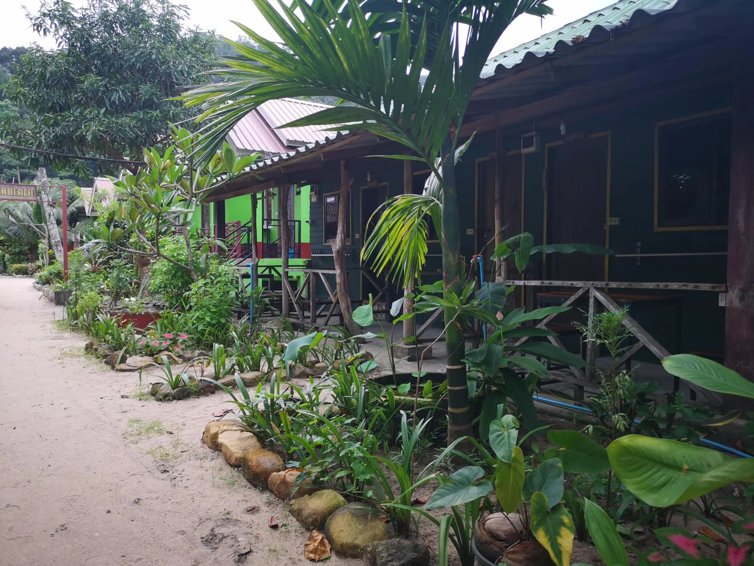 Property building in Yuyu Golden Beach