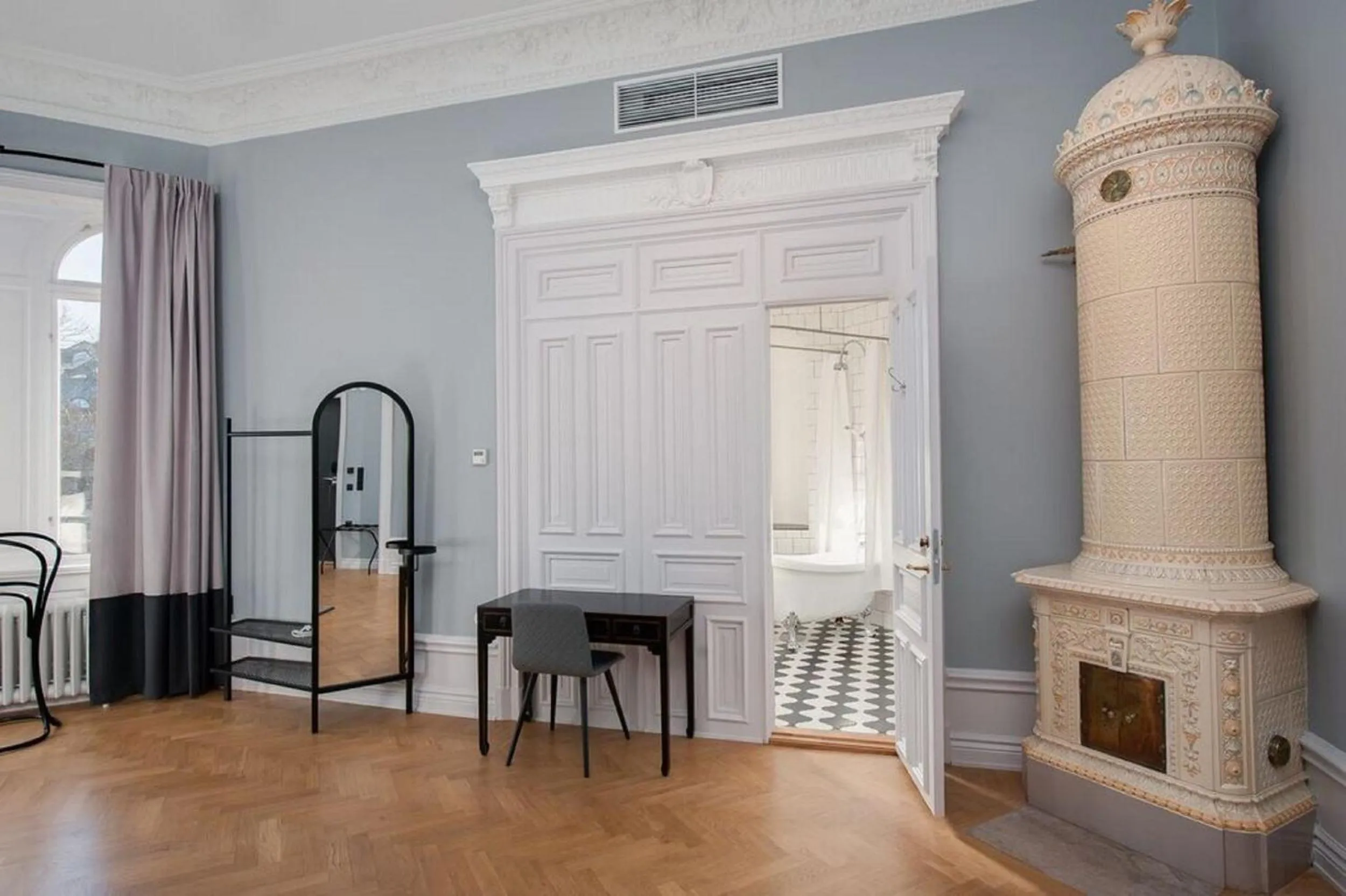 Decorative detail in Home Hotel Borgen