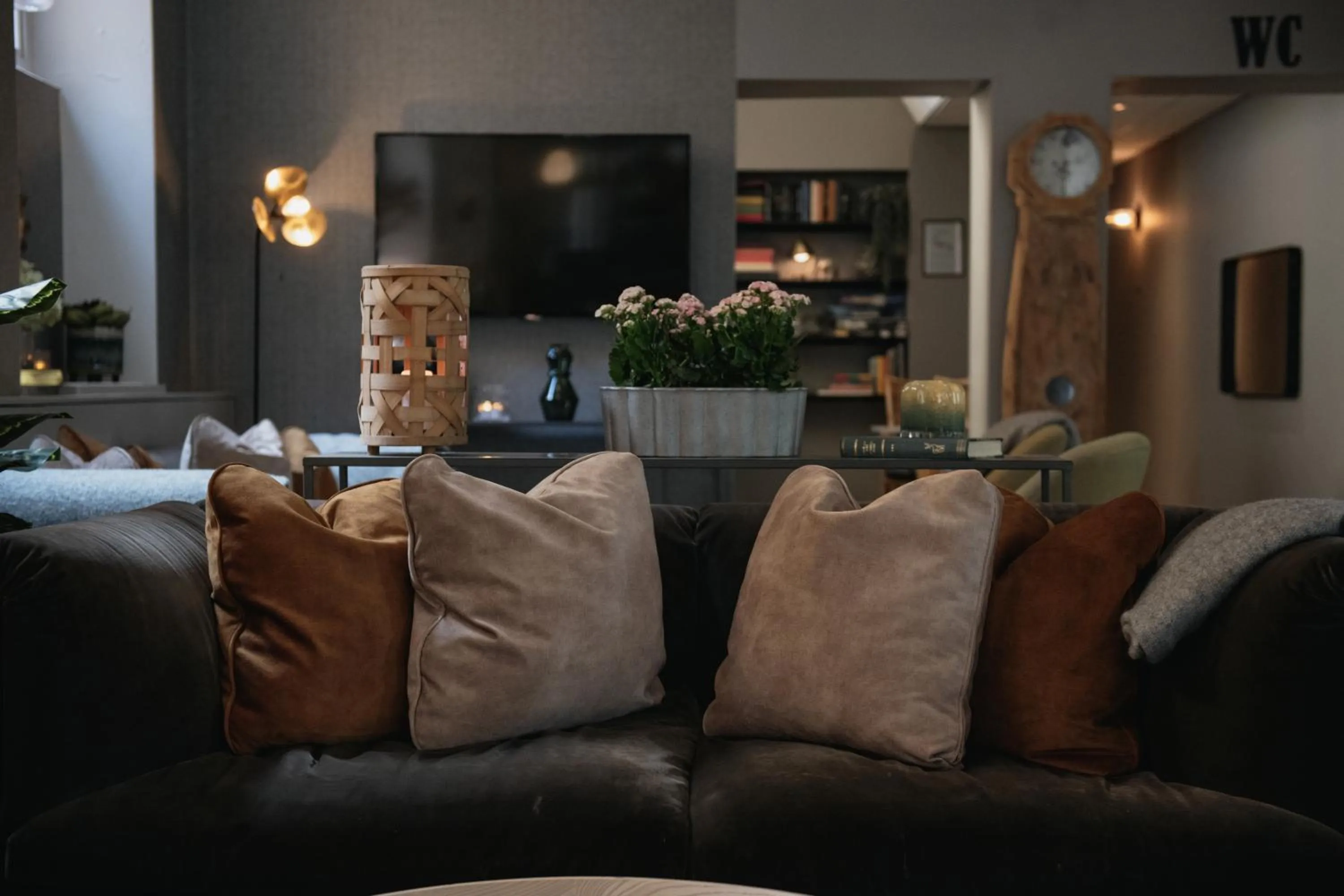 Lobby or reception in Home Hotel Borgen